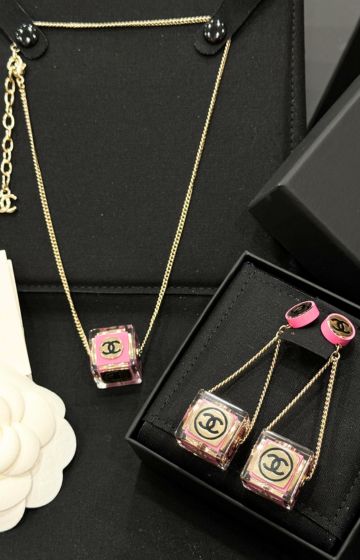 CHANEL Cube Necklace & Earring Set